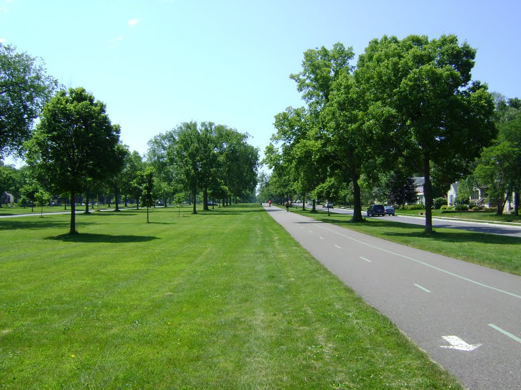 Victory Memorial Parkway