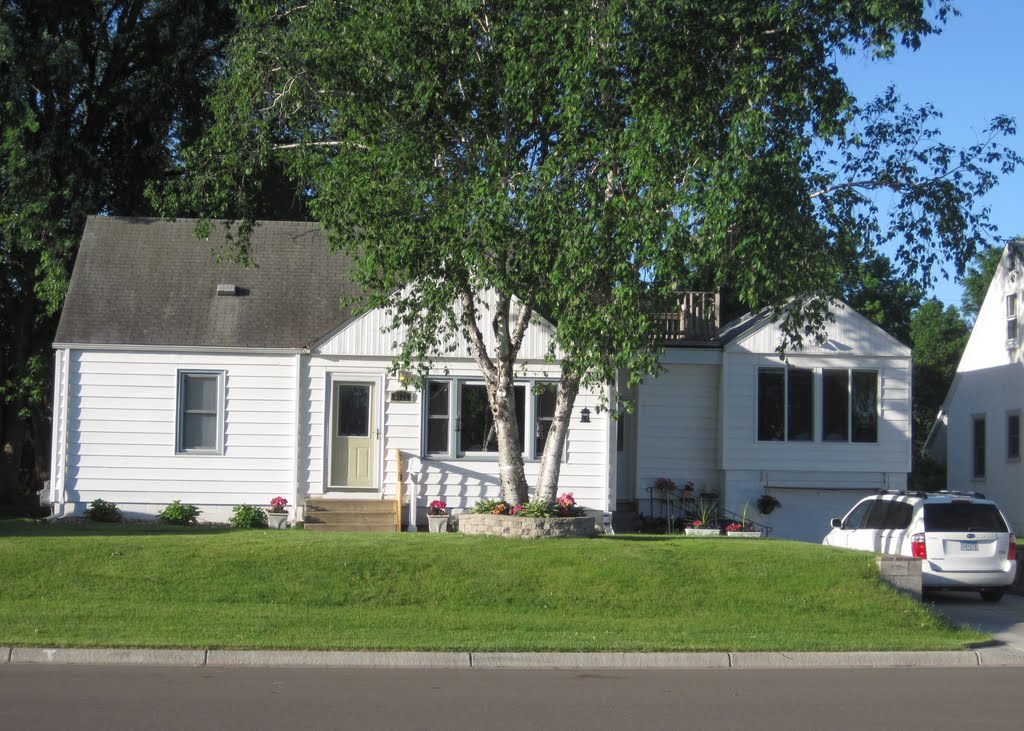 5111 Corvallis Ave. N