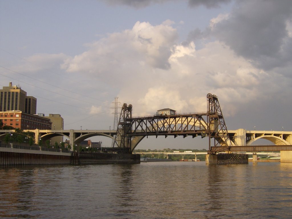 River in downtown St. Paul