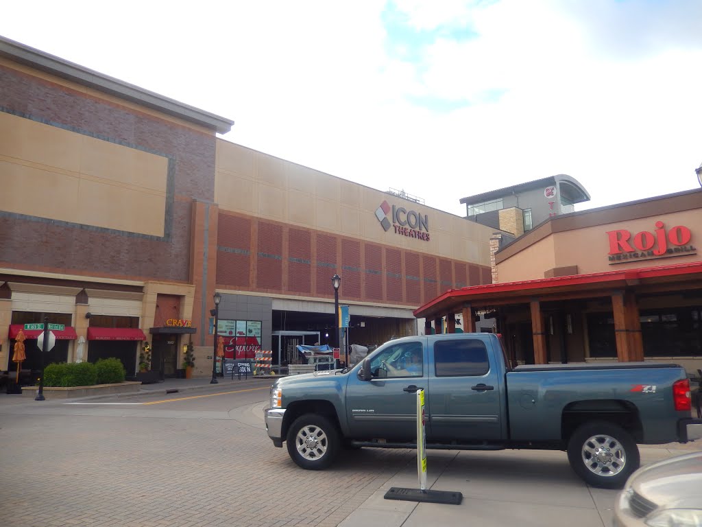 Icon Theaters in the Westend Mall