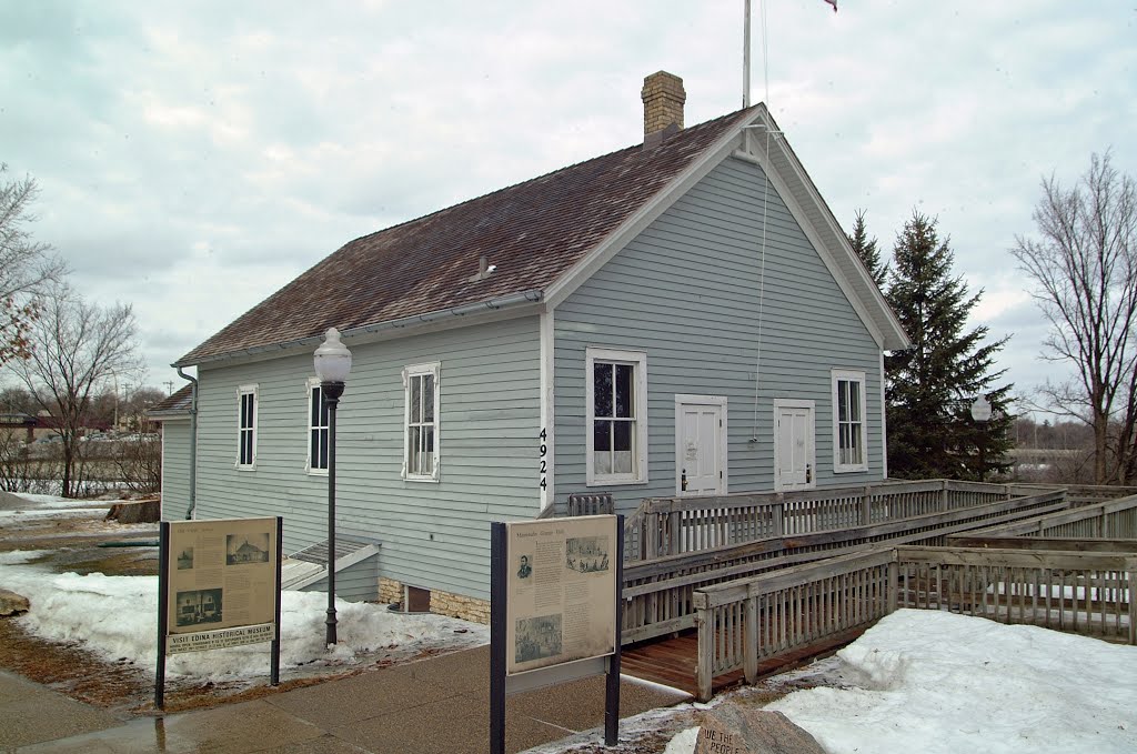 CAHILL SCHOOL