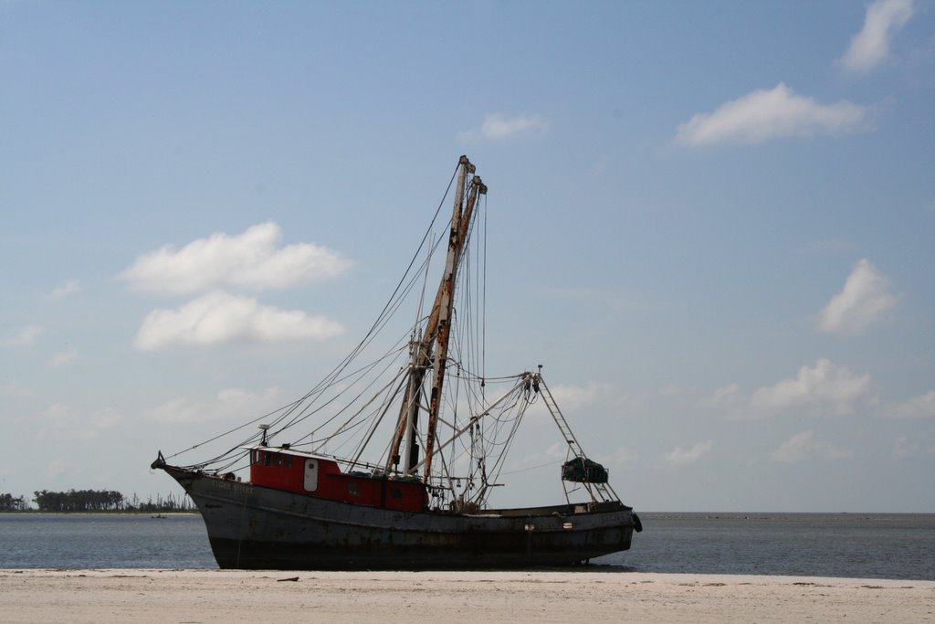 Biloxi, Grounded Ship