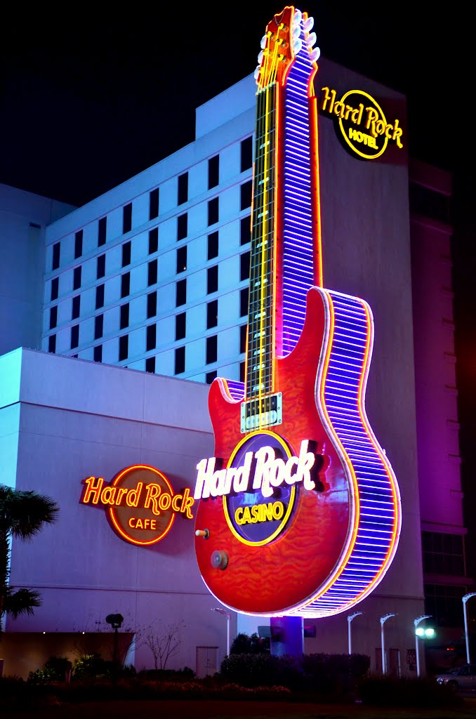 Hard Rock Hotel & Casino (night)