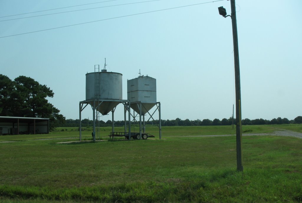 Dual silos off U.S. 65