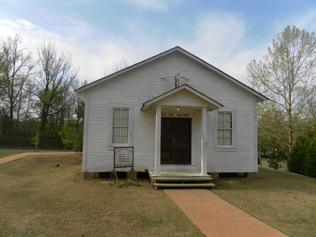 ELVIS PRESLEY FAMILY HOUSE IN TUPELO MISSISIPI
