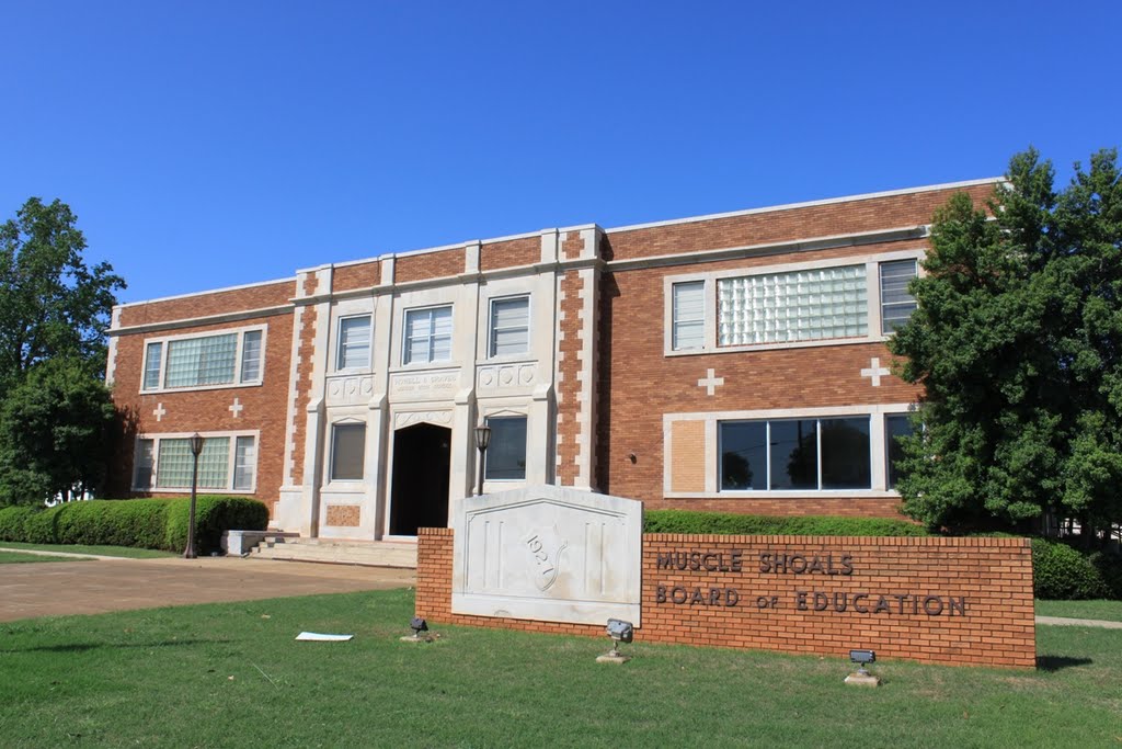 Former Howell & Graves School -Built 1927