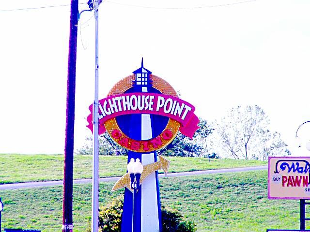 Lighthouse Point Casino, Greenville, MS (2009) My music: f3music.com