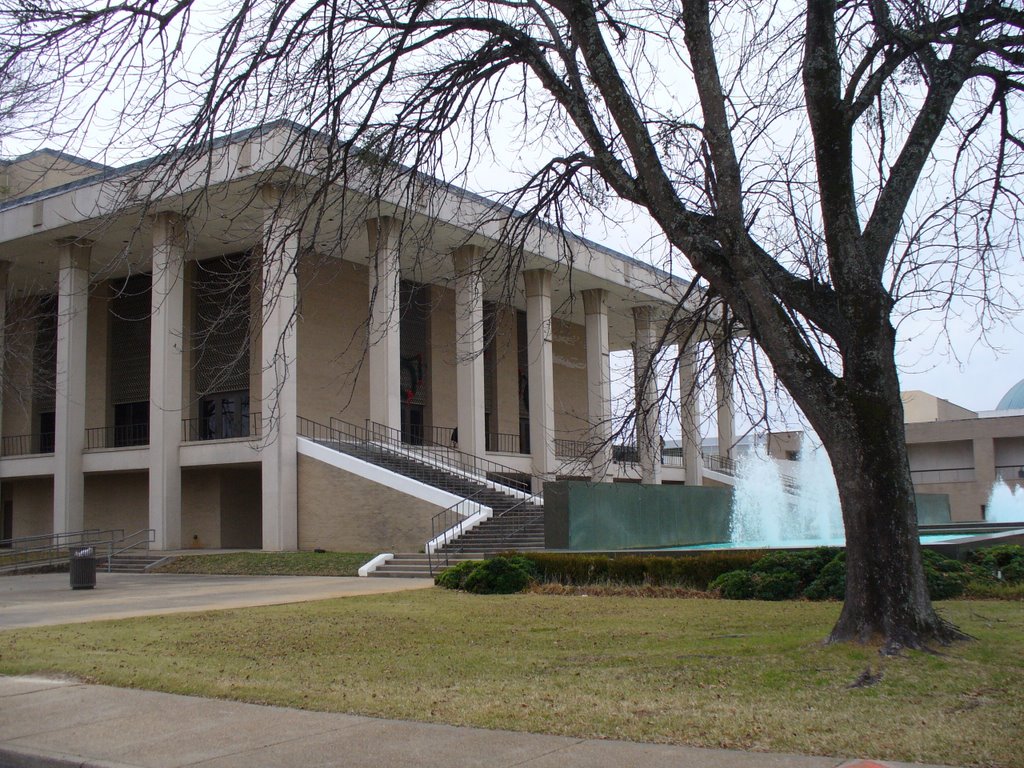 Thalia Mara Hall