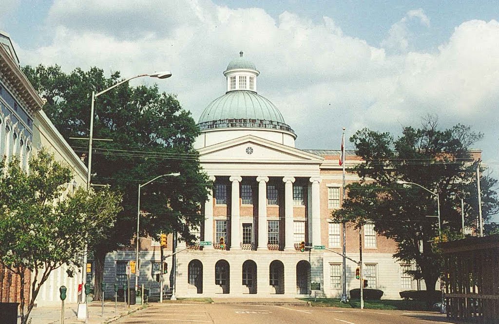 1839 old Mississippi State Capital building, Jackson, NHL (8-5-2000)