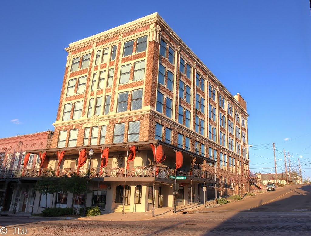 Building at the Corner of Washington and South