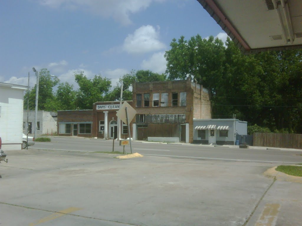 Dilapitated Bldg