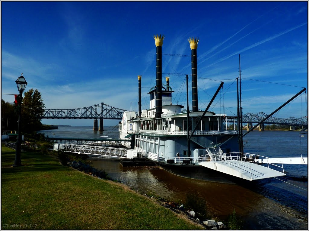Natchez-under-the-Hill  and its trappings