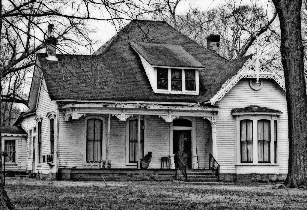 The Historic Miller Home - Built 1853