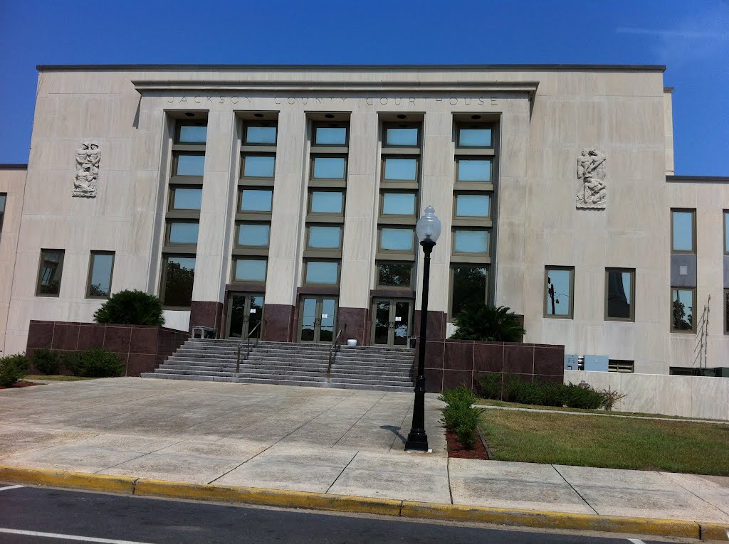 Jackson County Courthouse