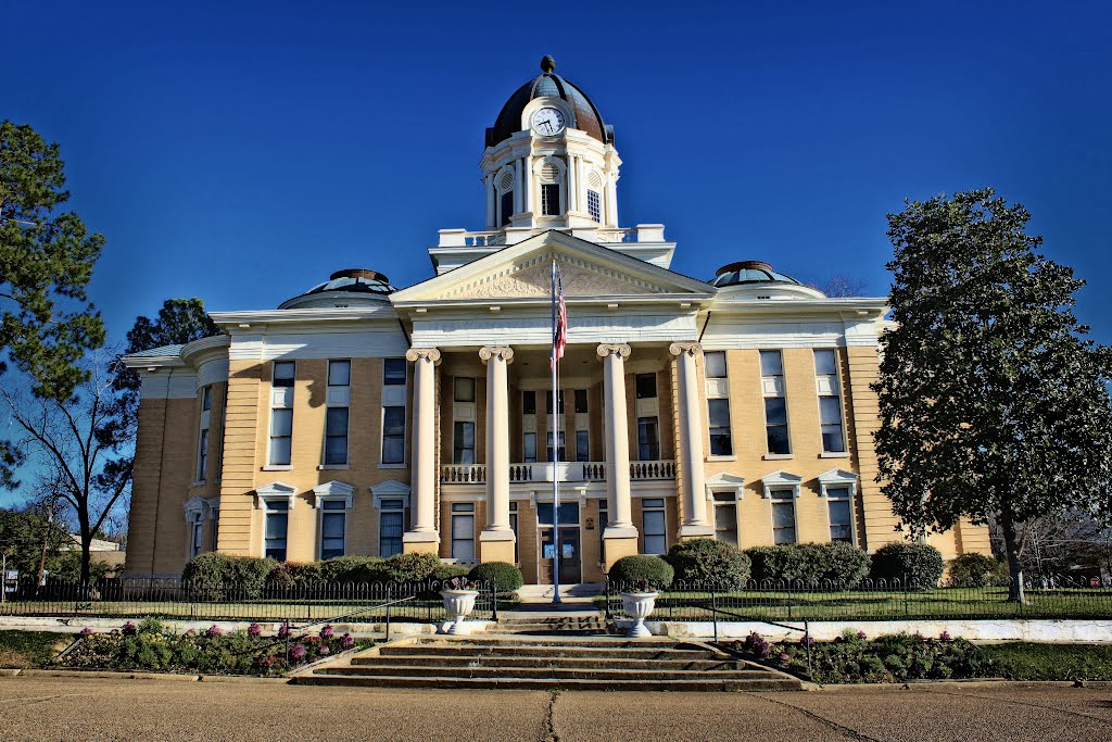 Simpson County Courthouse - Built 1907 - Mendenhall, MS