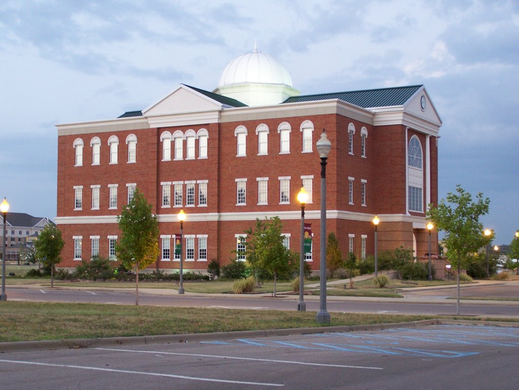 Tupelo City Hall - downtown