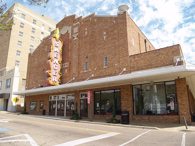 Saenger Theater - Hattiesburg
