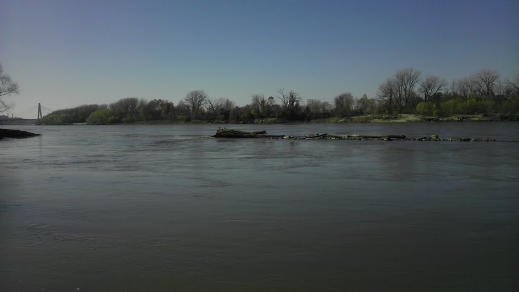 Missouri river front park bank