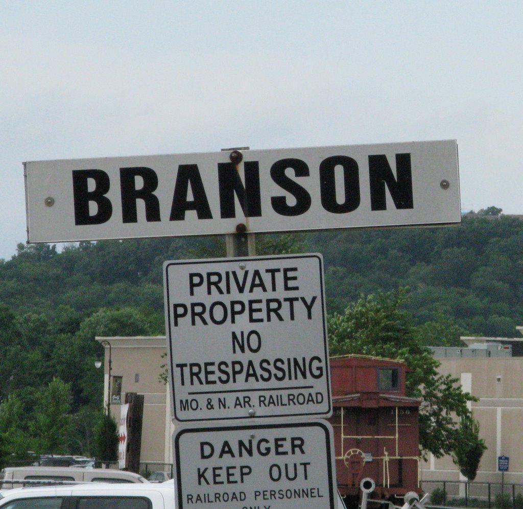 Branson RR Sign