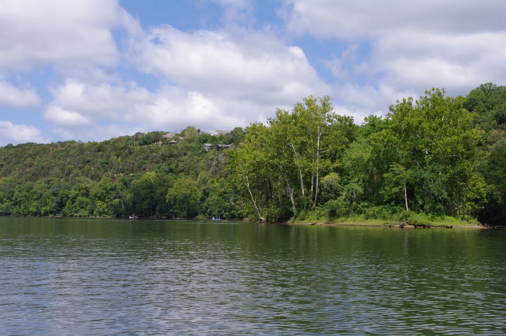 Monkey Island, Lake Taneycomo