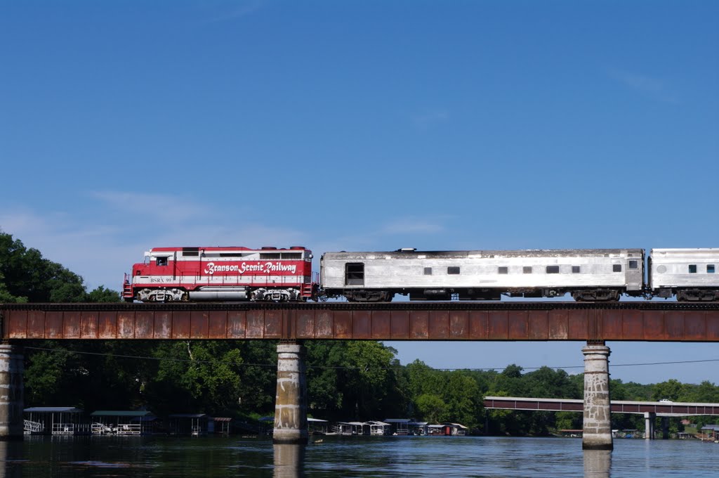 Train operated by Branson Scenic Railway