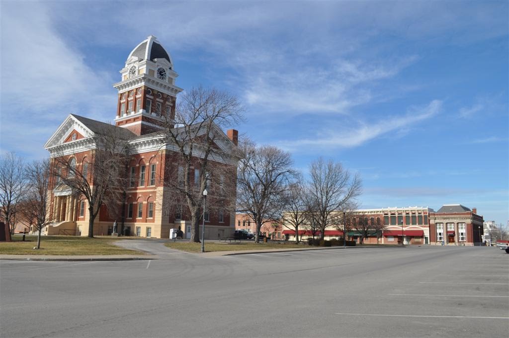 Saline County courthouse, Marshall, MO