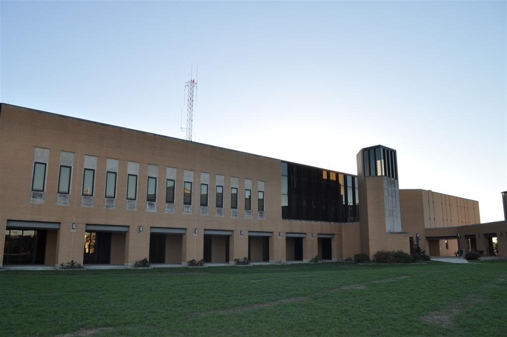 newer courthoue addition, Camden County Courthouse, Camdenton, MO