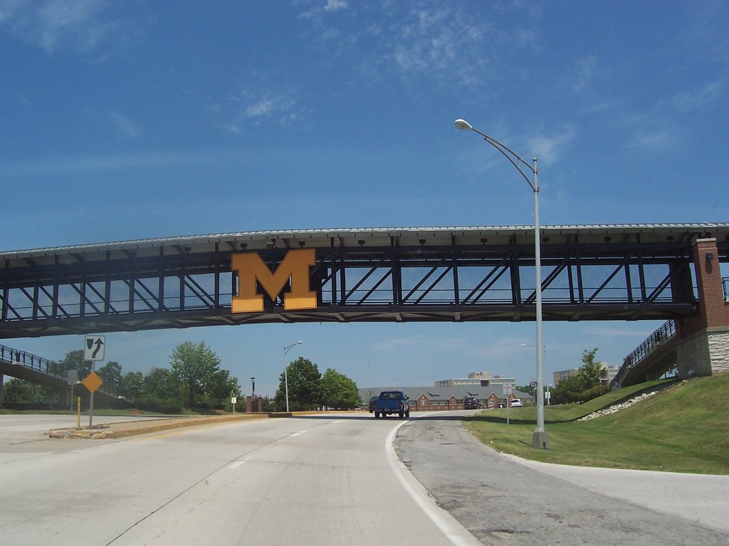 giant M breezeway
