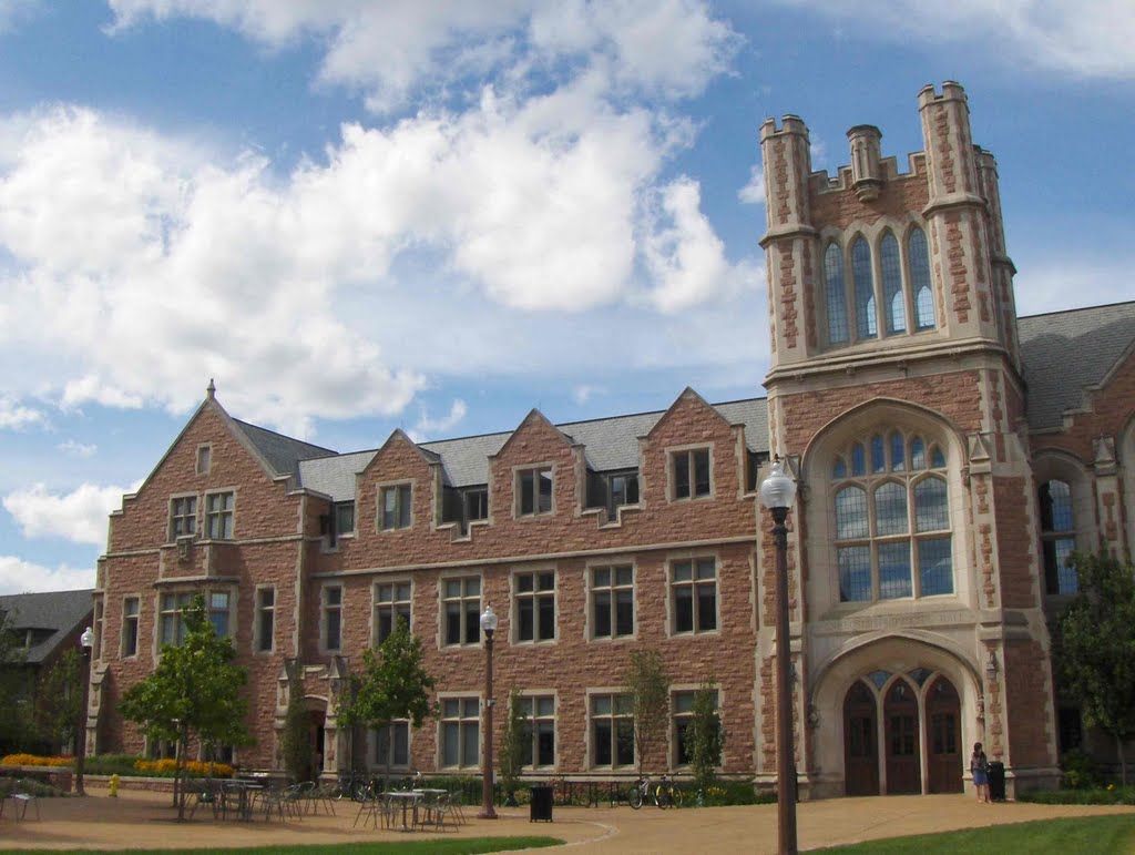 Washington University in St. Louis Anheuser-Busch Hall, GLCT