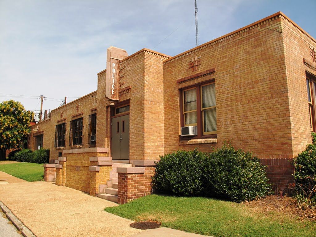 Art Deco Police Station Facade in St. Louis, MO