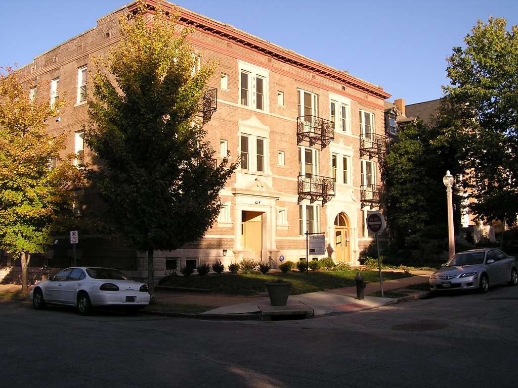 Tennessee Williams Apt. Building