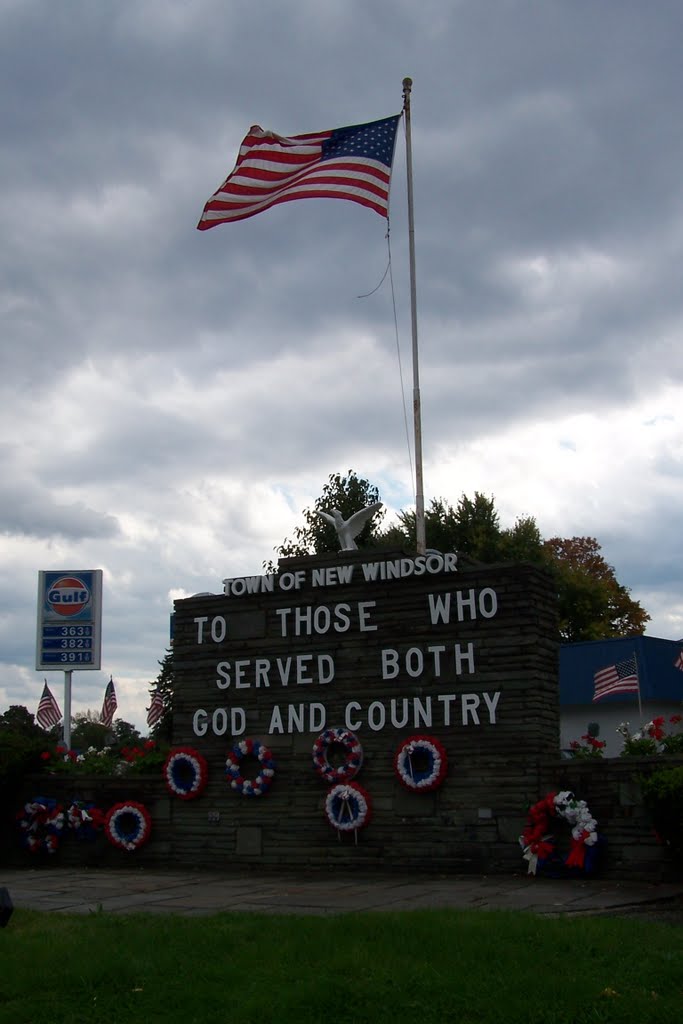 New Windsor Monument
