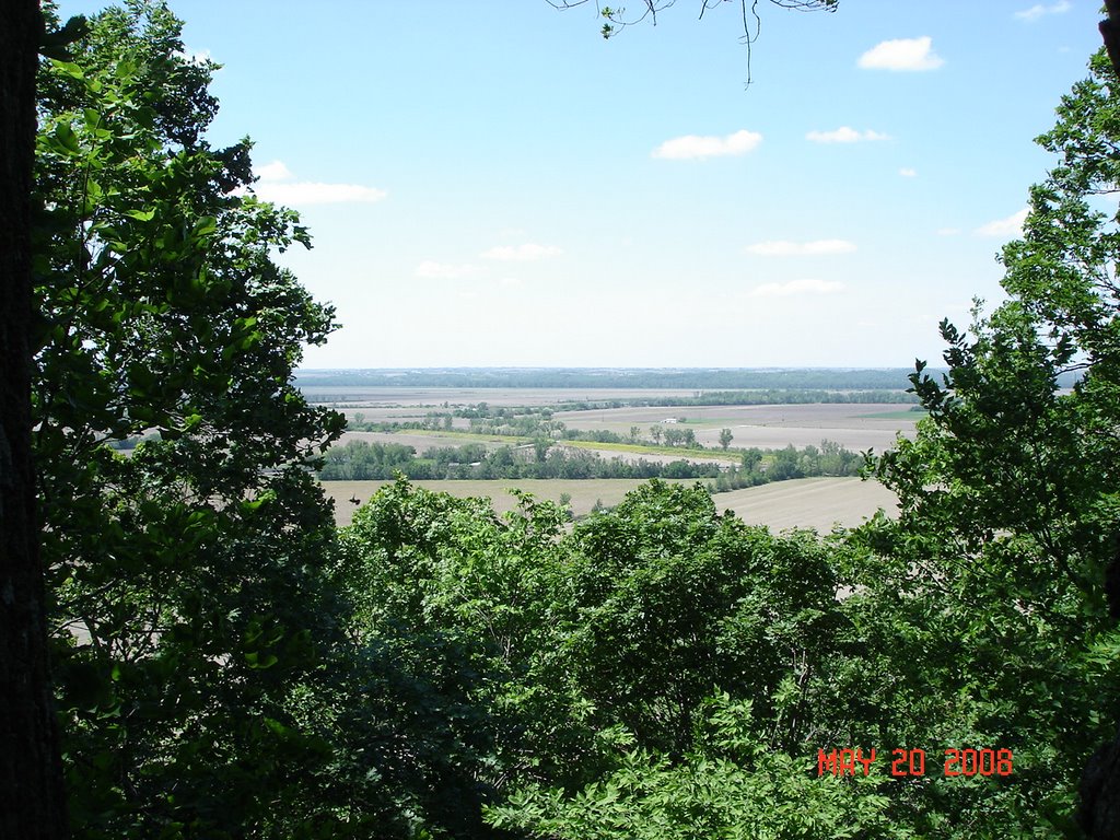 Bluffwoods Conservation Area Turkey Ridge Trail looking west across Missouri River valley