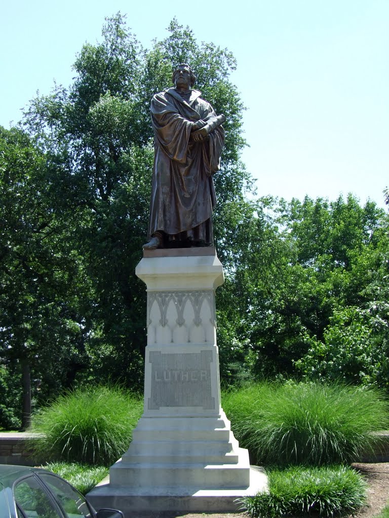 Luther Statue