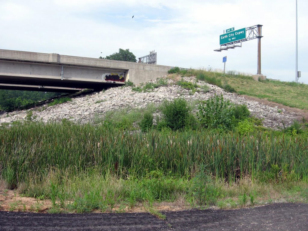 Whats next to the highway