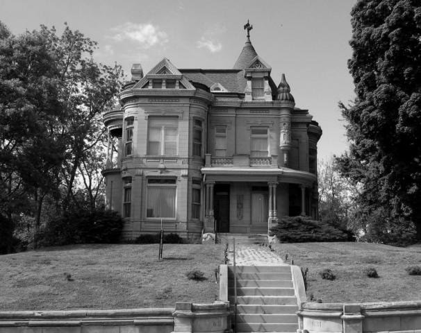 1889 Queen Anne, St Joseph, MO