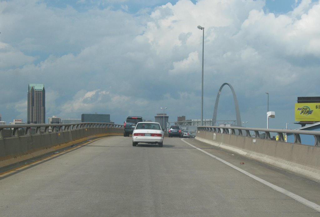 Arch from I-55 ramp