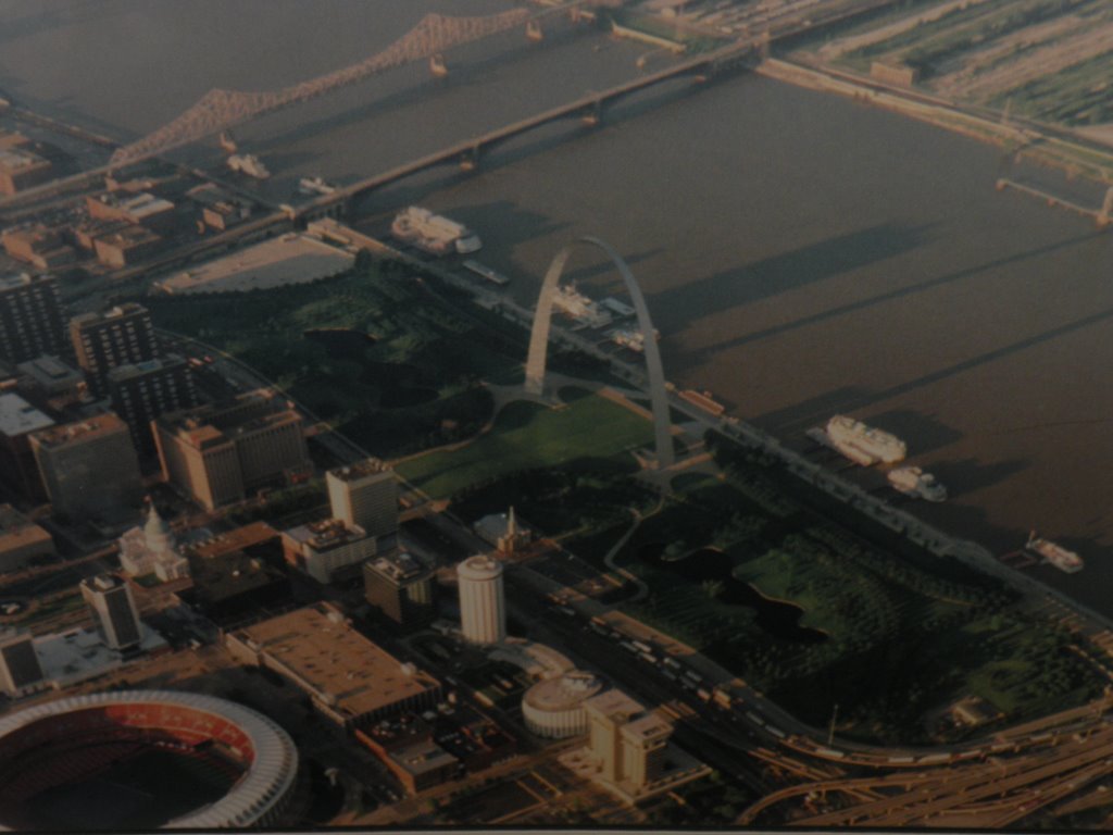 St. Louis Gateway Arch at Sunset from Airplane