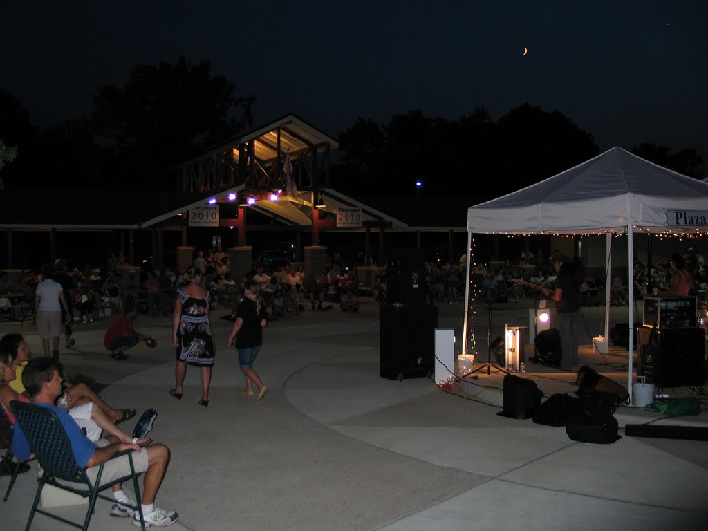 Live music in Ferguson 08/13/2010