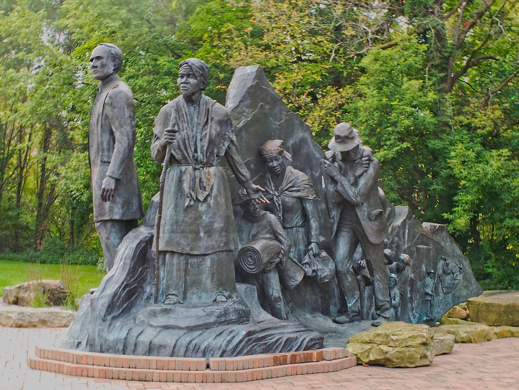 54) Battle Creek MI, Linear Park - tribute to the Underground RR [G10]