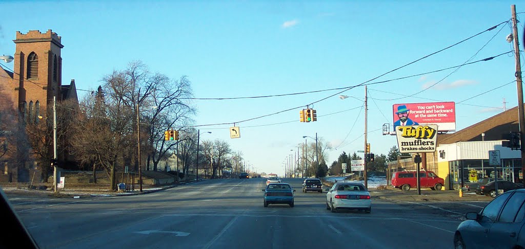 N Saginaw at Hamilton St Flint, MI