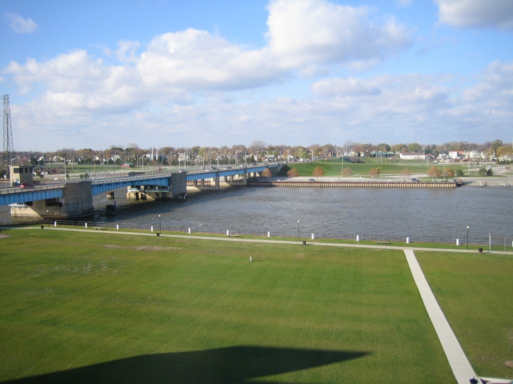 Veterans Memorial Drawbridge