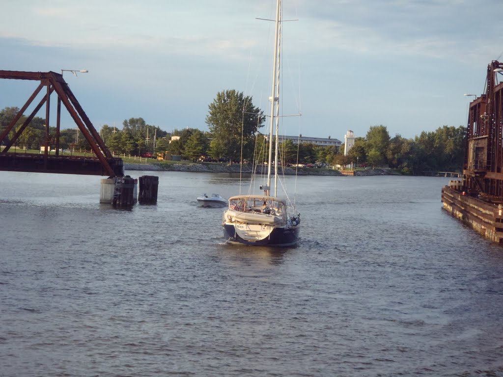 Boat on Saginaw River, Bay City, Michigan