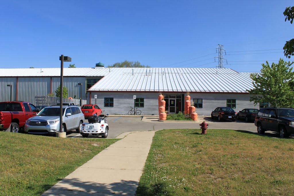 Food Gatherers Warehouse, 1 Carrot Way,  Ann Arbor Township, Michigan