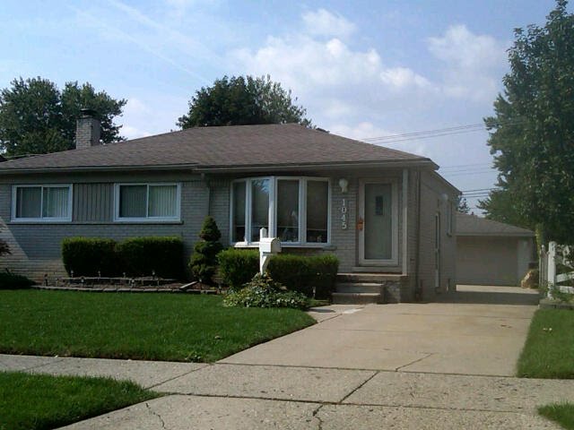 New Roof and Bow Window, Westland, MI