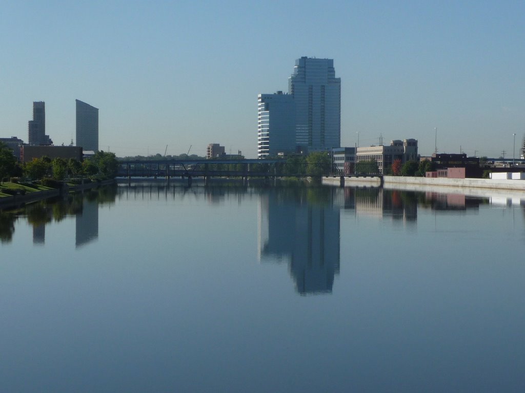 Grand Rapids from Leonard Street bridge over the Grand River