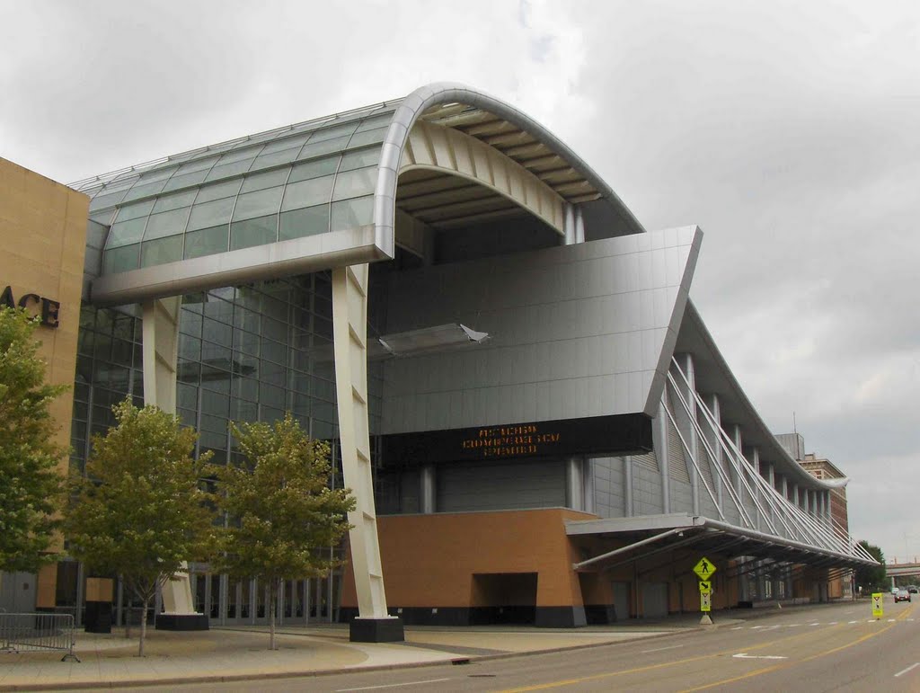 DeVos Place, GLCT
