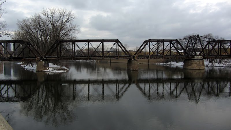 swing bridge