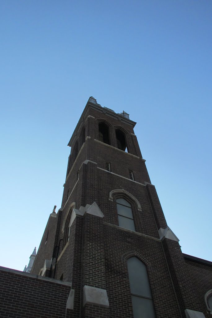 Tower of Trinity Lutheran Church (Jackson, MI)