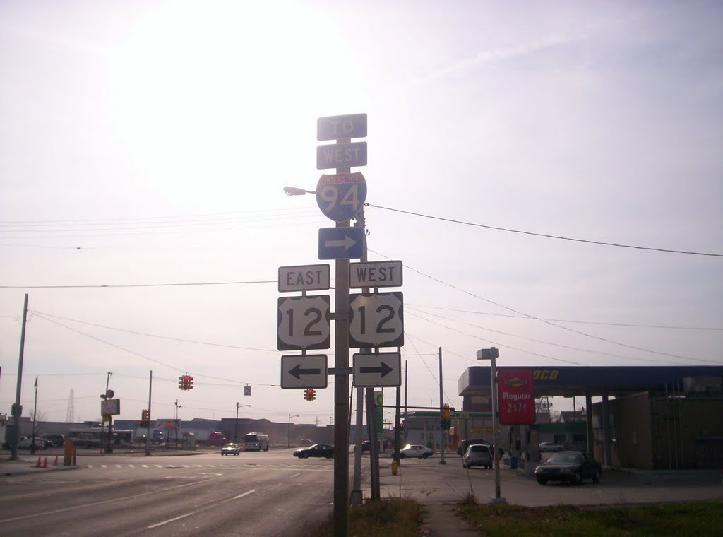 End M-153 at US-12/Michigan Avenue